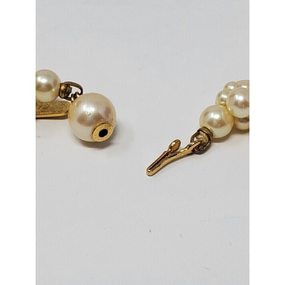 VINTAGE MARVELLA IVORY FAUX PEARL 4 STRAND TWIST NECKLACE FASHION JEWELRY - Picture 10 of 12